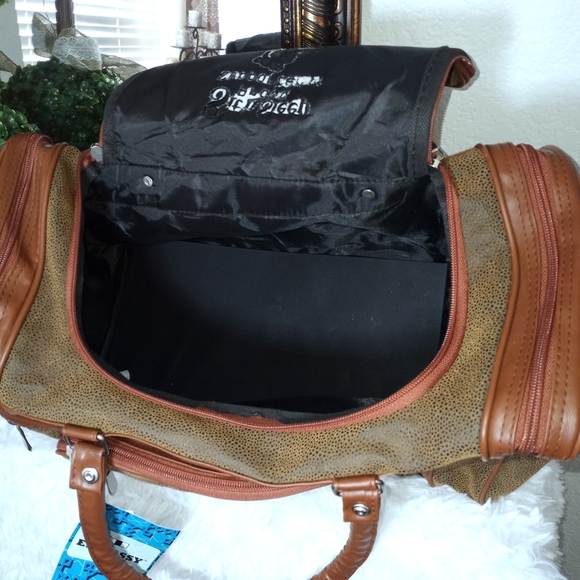 EMBASSY DUFFLEBAG/TRAVEL BAG tags have been removed - Picture 8 of 8